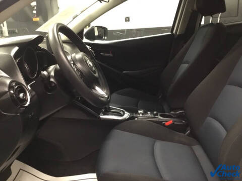 2019 Toyota Yaris LE