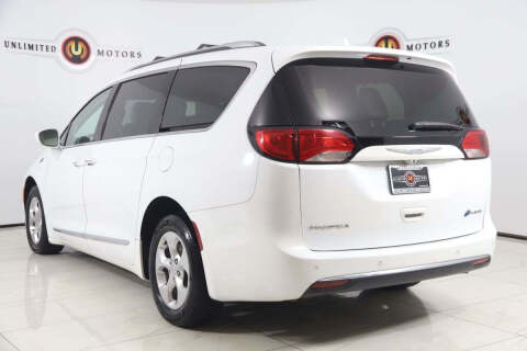 2018 Chrysler Pacifica Hybrid Touring L
