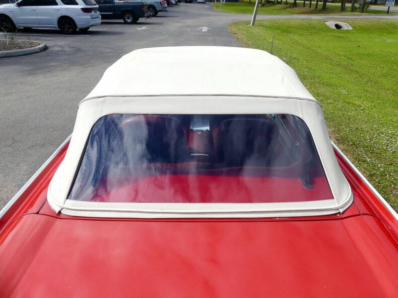 1962 Ford Thunderbird