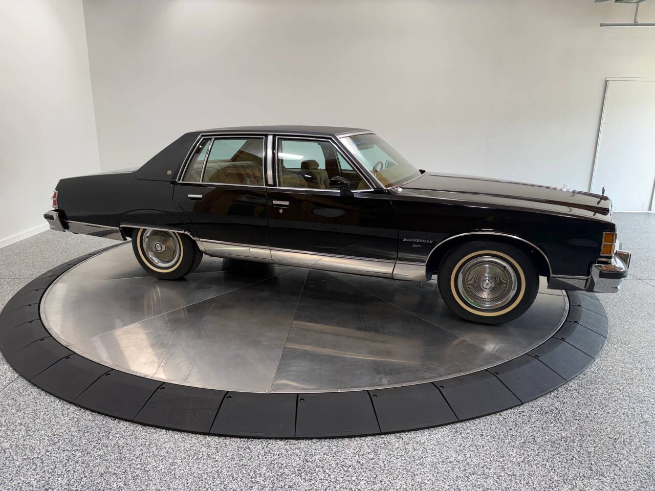 1978 Pontiac Bonneville 22