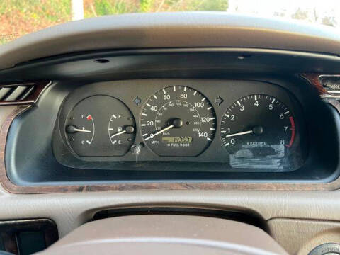 2001 Toyota Camry LE V6