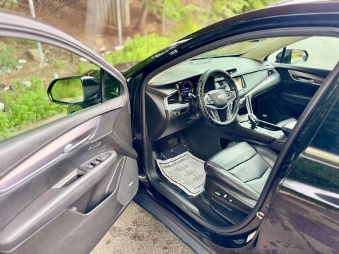 2018 Cadillac XT5 Luxury