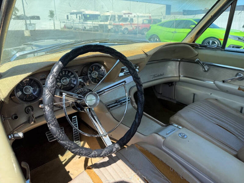 1963 Ford Thunderbird