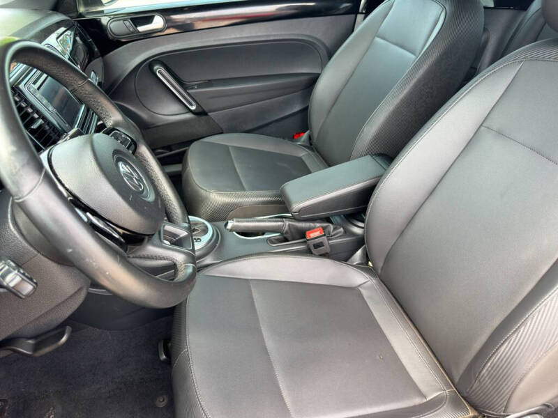 2016 Volkswagen Beetle 1.8T SE