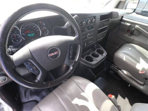 2023 GMC Savana 2500