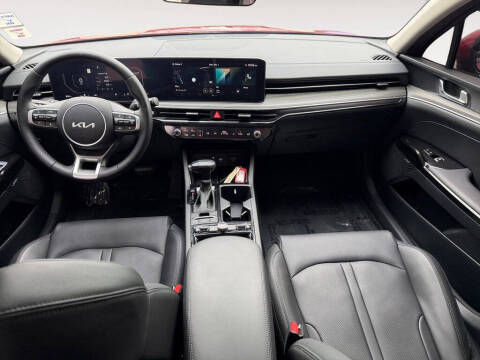 2025 Kia K5 EX