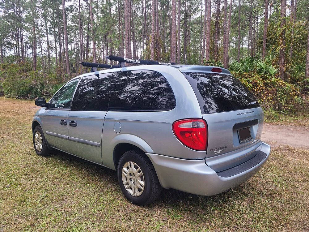 2005 Dodge Grand Caravan for sale at Flagler Auto Center in Bunnell, FL