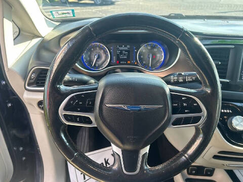 2019 Chrysler Pacifica Touring L