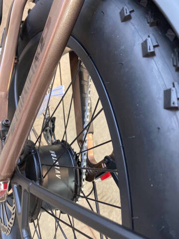 2025 Aventon D35C5384