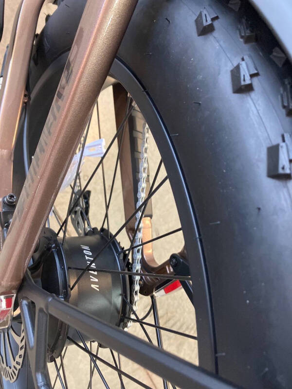 2025 Aventon D35C5384