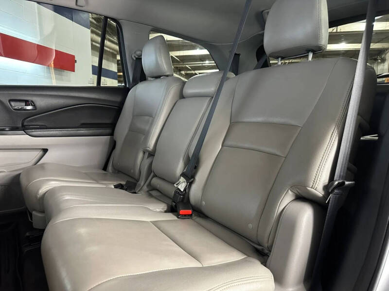 2017 Honda Pilot EX