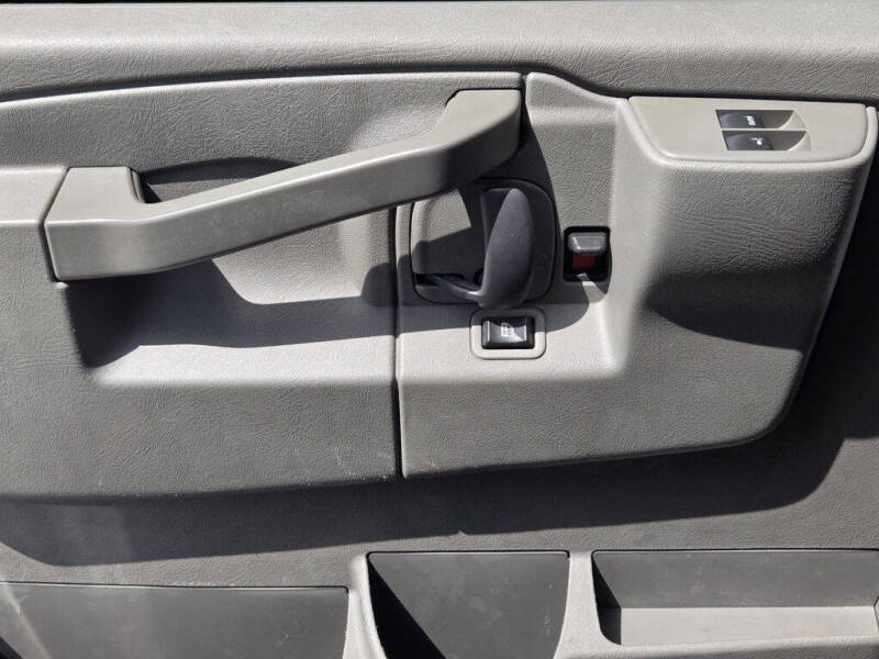 2021 Chevrolet Express 2500
