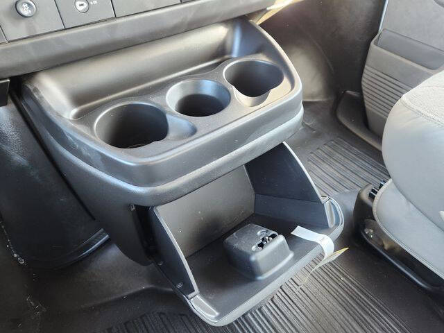 2025 Chevrolet Express 4500