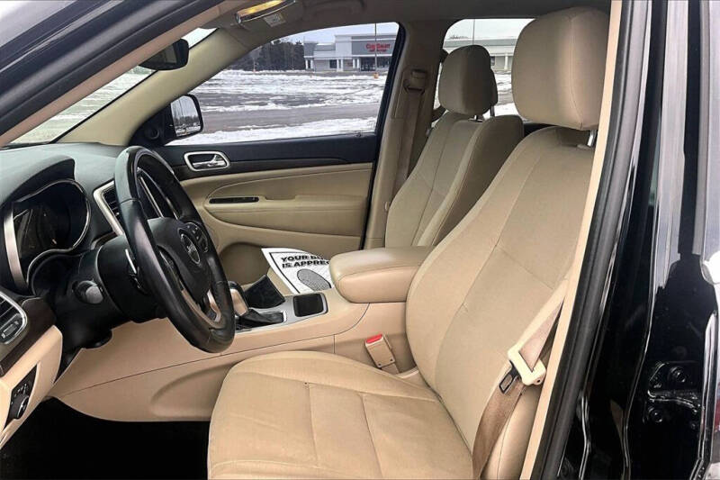 2017 Jeep Grand Cherokee Laredo