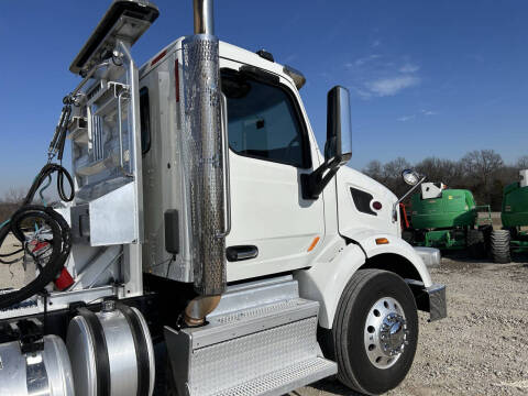 2019 Peterbilt 567 Road Tractor