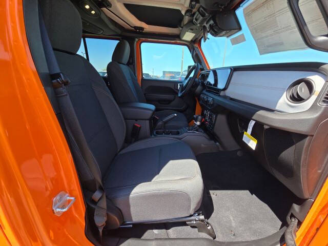 2025 Jeep Gladiator NightHawk