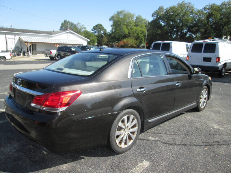 2011 Toyota Avalon Limited photo 4