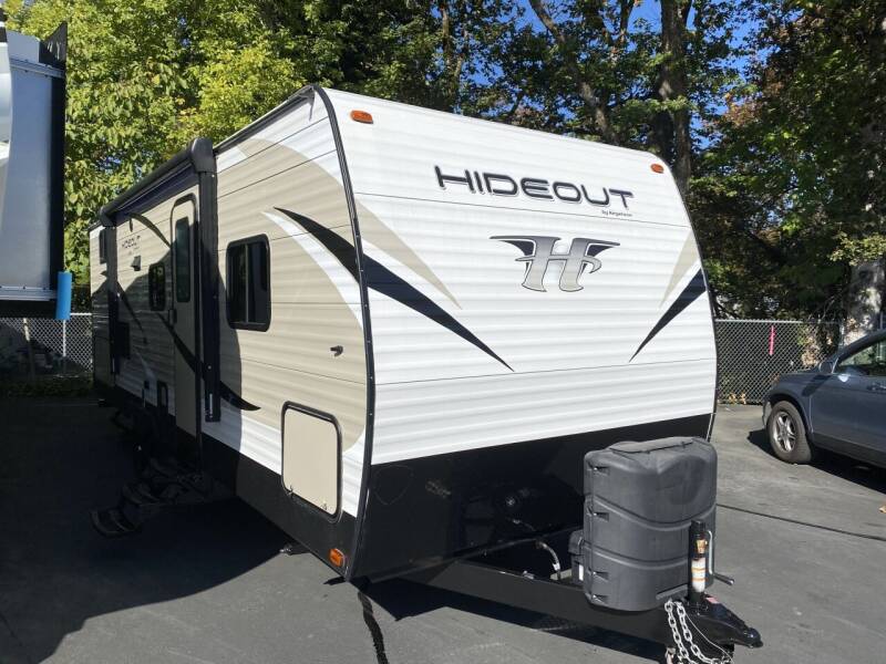 2019 Keystone Hideout 245LHSWE / 28ft for sale at Jim Clarks Consignment Country - Travel Trailers in Grants Pass OR