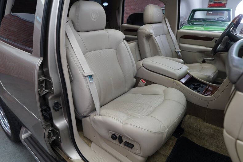 2002 Cadillac Escalade