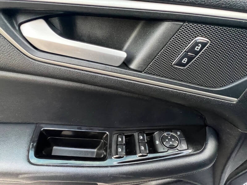 2017 Ford Edge SEL