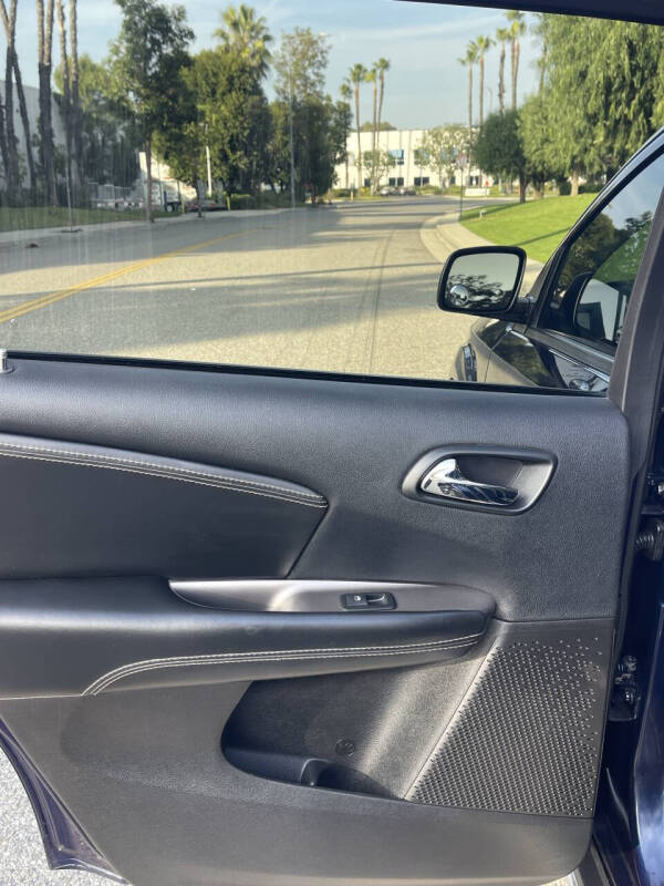 2018 Dodge Journey Crossroad