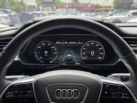 2024 Audi Q8 e-tron quattro Premium Plus