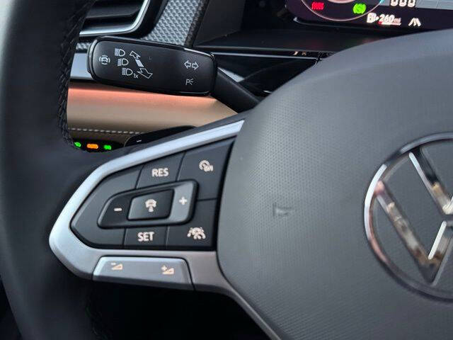 2026 Volkswagen Atlas Cross Sport SEL R-Line Black 4Motion