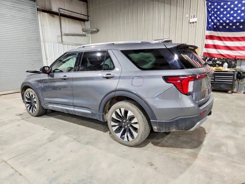 2025 Ford Explorer Platinum