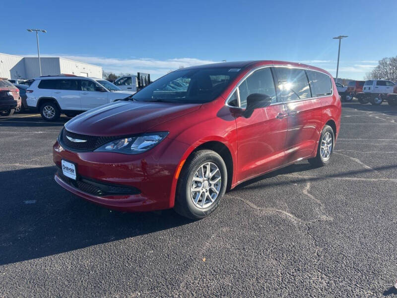 2026 Chrysler Voyager LX