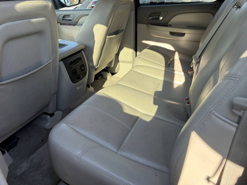 2011 Chevrolet Avalanche LT