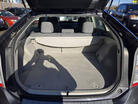 2010 Toyota Prius III