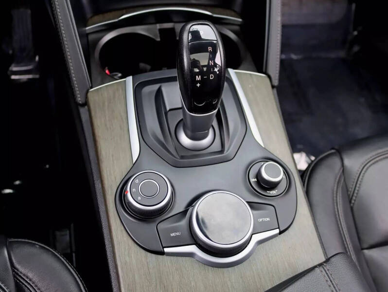 2018 Alfa Romeo Stelvio Ti