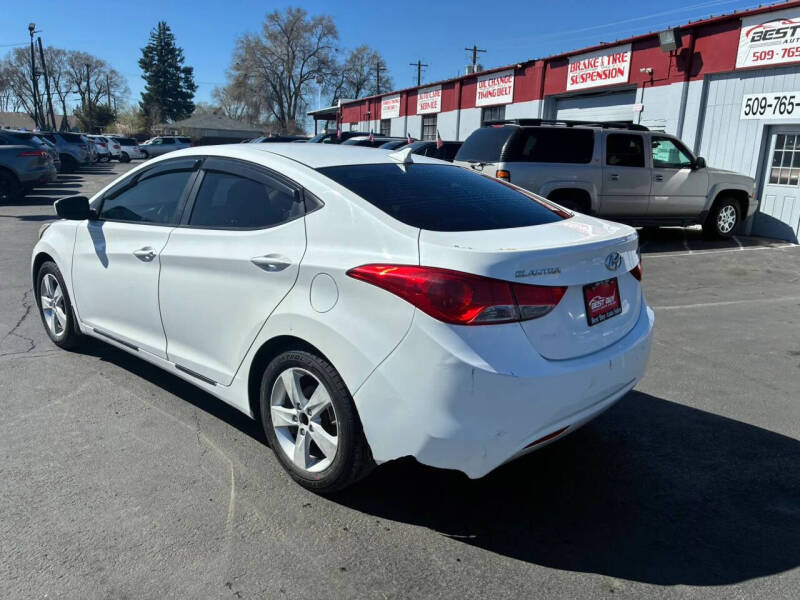 2012 Hyundai Elantra