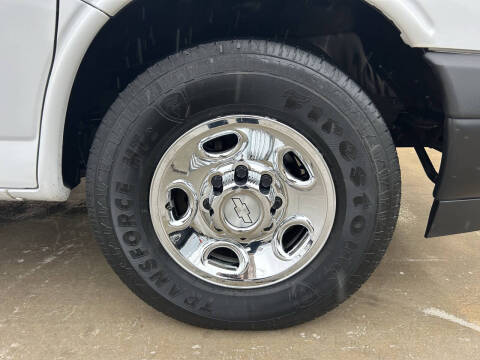 2017 Chevrolet Express 2500