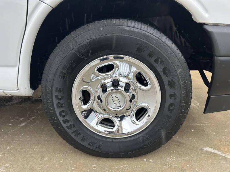 2017 Chevrolet Express 2500