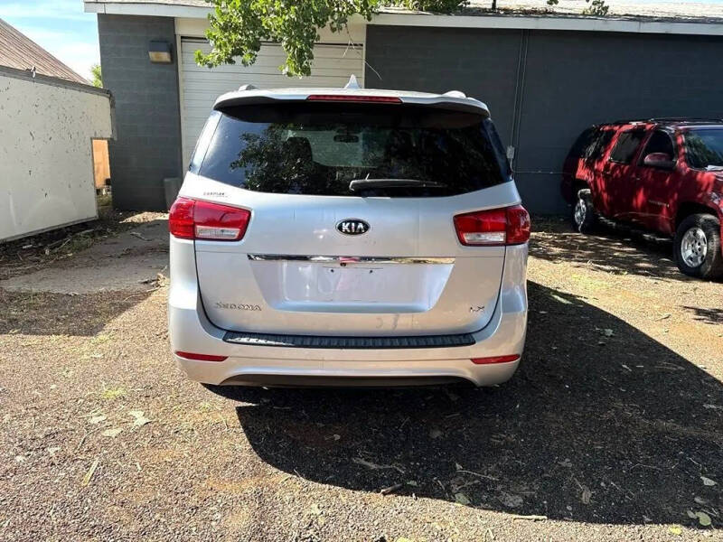 2015 Kia Sedona LX