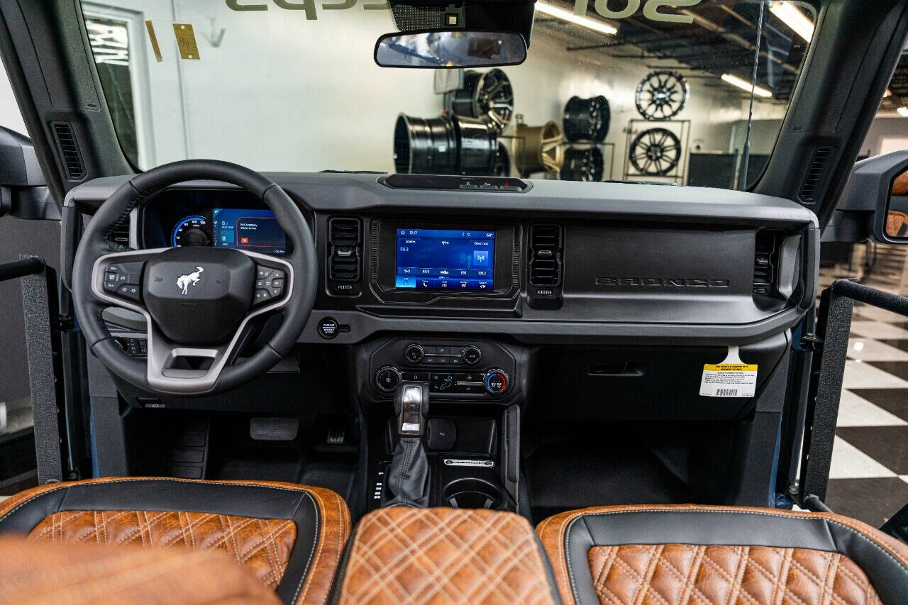 2023 FORD Bronco SUV / Crossover - $70,999