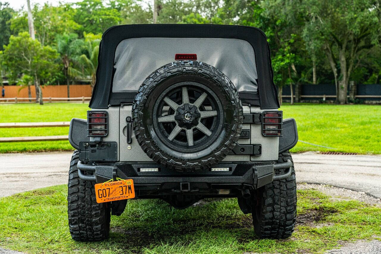 2015 JEEP Wrangler SUV / Crossover - $29,999