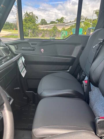 2025 Can-Am Defender