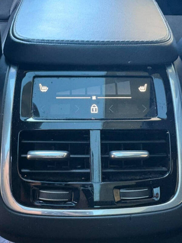 2019 Volvo XC90 T6 R-Design