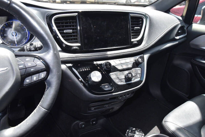 2021 Chrysler Pacifica Touring L