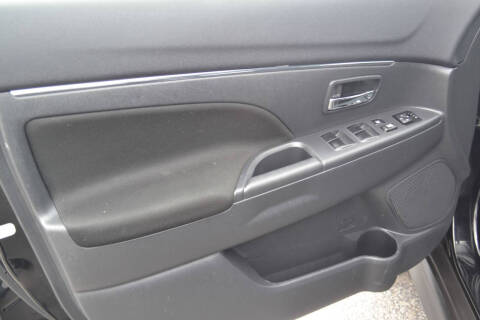 2024 Mitsubishi Outlander Sport ES