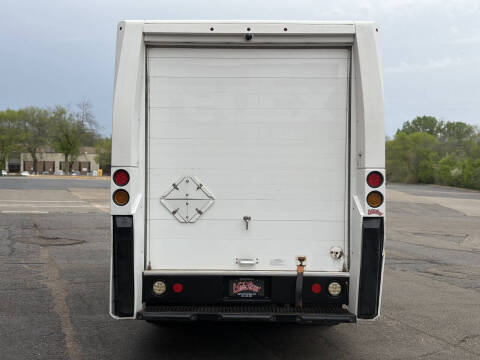 2013 Isuzu NPR