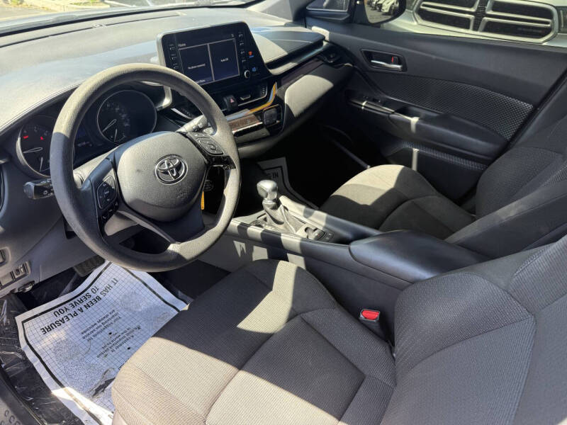 2019 Toyota C-HR LE