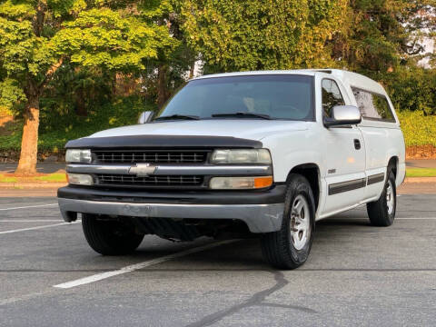 2000 Chevrolet Silverado 1500 for sale at H&W Auto Sales in Lakewood WA