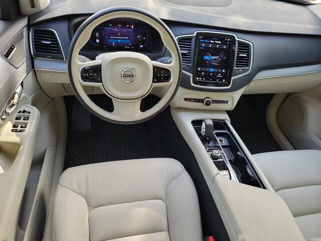 2024 Volvo XC90 B5 Core Bright Theme
