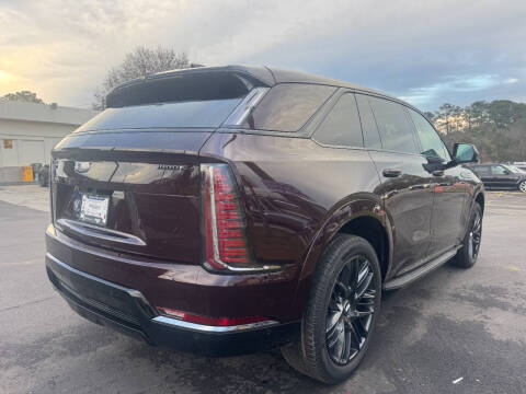 2025 Cadillac Escalade IQ Sport 1