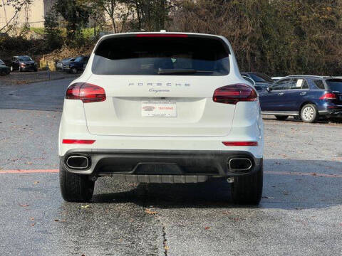 2018 Porsche Cayenne Platinum Edition