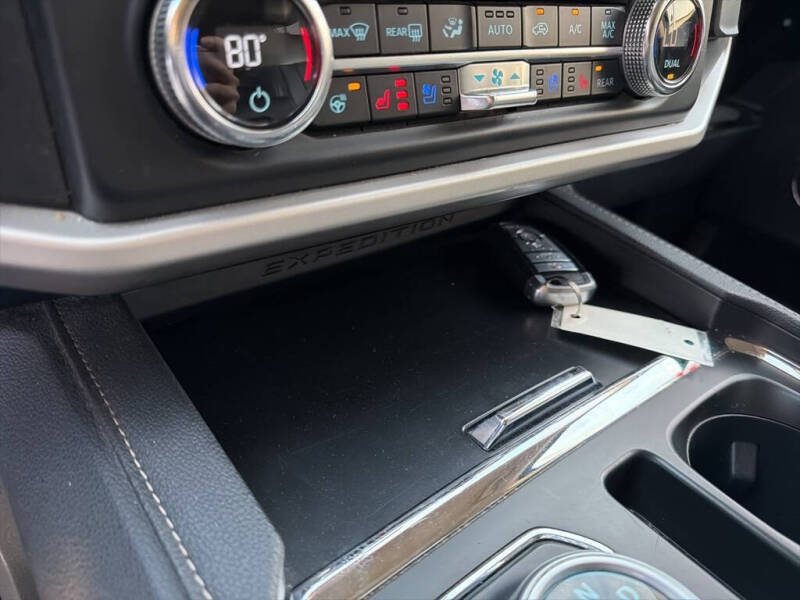 2023 Ford Expedition MAX XLT