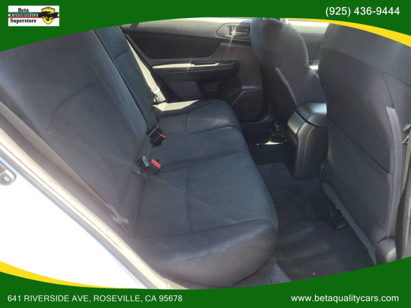 2014 Subaru Impreza 2.0i Premium